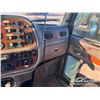 Image 64 : 2009 PETERBILT 389 TRI DRIVE SLEEPER CAB & CHASSIS