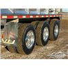 Image 28 : 2005 KENWORTH T800B TRI DRIVE SLEEPER DUMP TRUCK