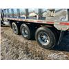 Image 29 : 2005 KENWORTH T800B TRI DRIVE SLEEPER DUMP TRUCK