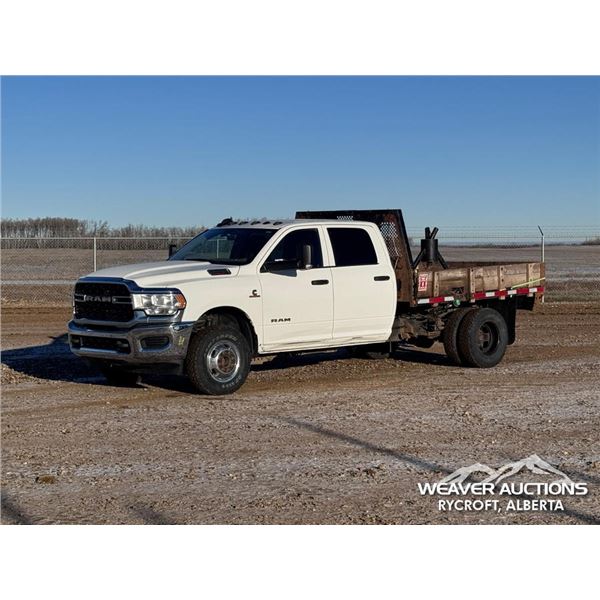 2019 DODGE RAM 3500 CREW CAB FLATBED TRUCK