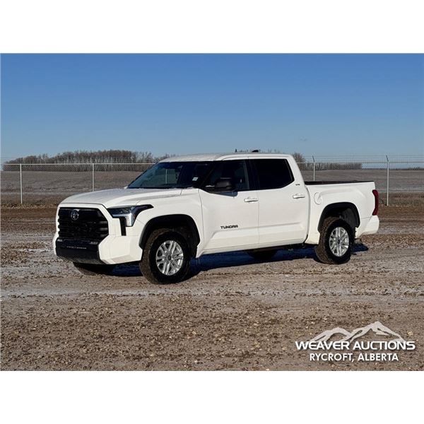 2024 TOYOTA TUNDRA SR5 CREW CAB PICKUP