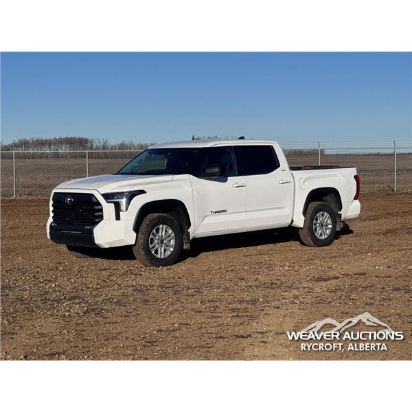 2024 TOYOTA TUNDRA SR5 CREW CAB PICKUP
