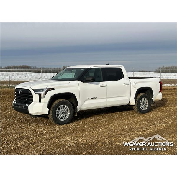 2024 TOYOTA TUNDRA SR5 CREW CAB PICKUP