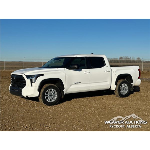 2024 TOYOTA TUNDRA SR5 CREW CAB PICKUP