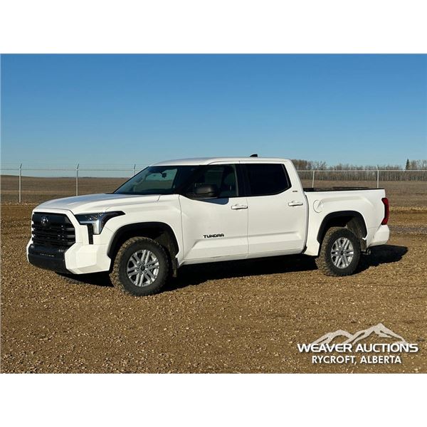 2024 TOYOTA TUNDRA SR5 CREW CAB PICKUP