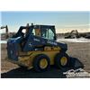 Image 3 : 2017 JOHN DEERE 330G 2-SPEED SKID STEER LOADER
