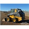 Image 4 : 2017 JOHN DEERE 330G 2-SPEED SKID STEER LOADER