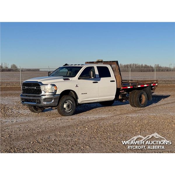 2019 DODGE RAM 3500 CREW CAB FLATBED TRUCK