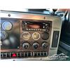Image 21 : 2022 WESTERN STAR 49X TRI/A SLEEPER TRUCK TRACTOR