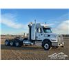 Image 2 : 2022 WESTERN STAR 49X TRI/A SLEEPER TRUCK TRACTOR