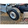 Image 40 : 2022 WESTERN STAR 49X TRI/A SLEEPER TRUCK TRACTOR