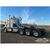 Image 4 : 2022 WESTERN STAR 49X TRI/A SLEEPER TRUCK TRACTOR