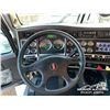 Image 13 : 2014 KENWORTH T800 TRI/A SLEEPER TRUCK TRACTOR