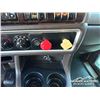 Image 24 : 2014 KENWORTH T800 TRI/A SLEEPER TRUCK TRACTOR