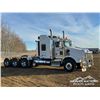 Image 2 : 2014 KENWORTH T800 TRI/A SLEEPER TRUCK TRACTOR