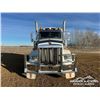 Image 77 : 2014 KENWORTH T800 TRI/A SLEEPER TRUCK TRACTOR