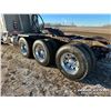 Image 28 : 2014 PETERBILT 367 TRI DRIVE SLEEPER TRUCK TRACTOR