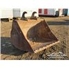 Image 2 : BRANDT 64 IN. EXCAVATOR CLEANUP BUCKET