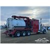 Image 3 : 2011 KENWORTH T800 TRI/A SLEEPER HYDRO VAC TRUCK