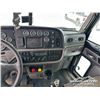 Image 11 : 2013 PETERBILT 367 TRI/A SLEEPER COMBO VAC TRUCK