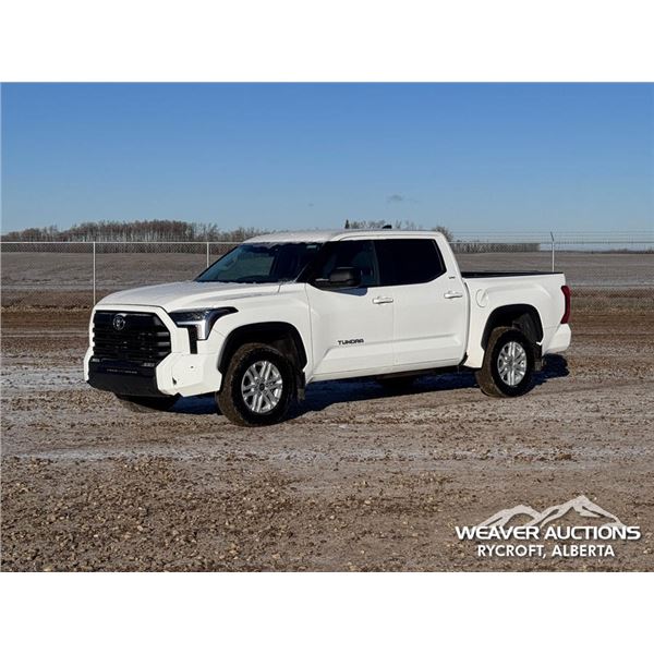 2024 TOYOTA TUNDRA SR5 CREW CAB PICKUP