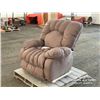 Image 1 : LUMBERJACK RECLINER CHAIR