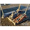Image 9 : (2) FLOOR JACKS, (1) AIR TRUCK JACK