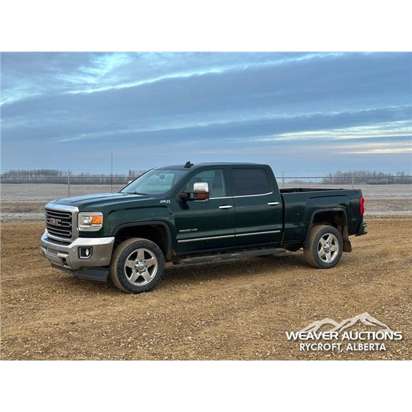 2015 GMC SIERRA SLT 2500HD CREW CAB PICKUP