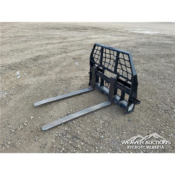 JOHN DEERE 4 FT. SKID STEER PALLET FORKS