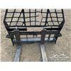 Image 6 : JOHN DEERE 4 FT. SKID STEER PALLET FORKS