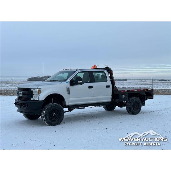 2018 FORD F350 XL CREW CAB FLATBED TRUCK