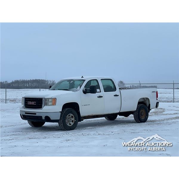 2008 GMC SIERRA 3500HD CREW CAB PICKUP
