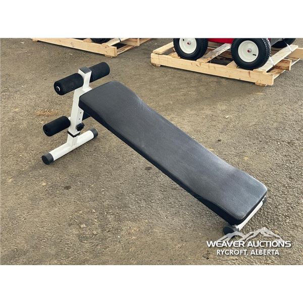 SIT-UP BENCH