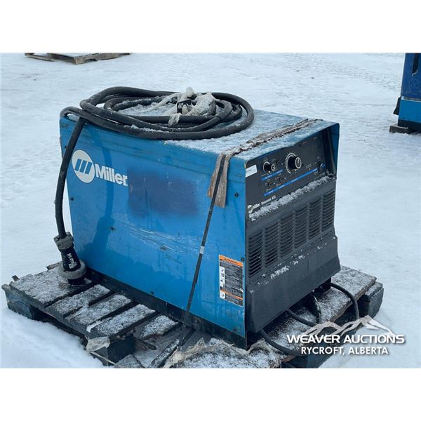 MILLER DIMENSION 652 ELECTRIC WELDER