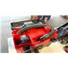 Image 2 : MILWAUKEE M18 CORDLESS JOB SITE 2 GAL WET / DRY VACUUM WITH BATTERY
