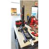 Image 1 : NAPA CARLYLE 2 TON MOBILE ALUMINUM SERVICE JACK