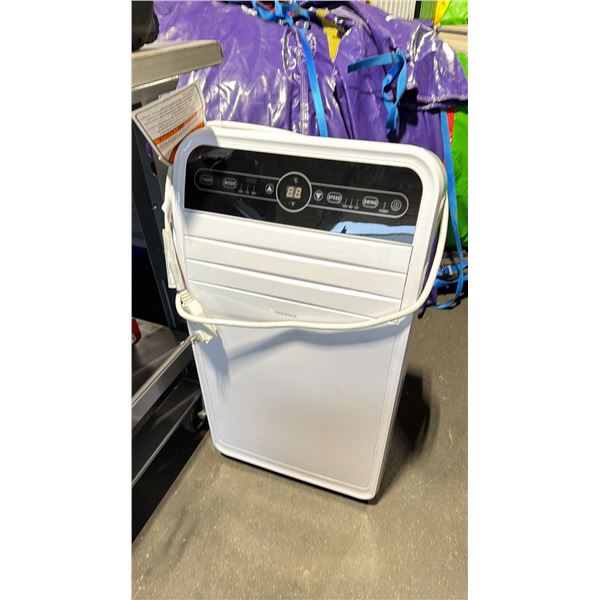 INSIGNIA NS-AC12PWH9-C WHITE ELECTRIC PORTABLE AIR CONDITIONER *NO WINDOW KIT INCLUDED*