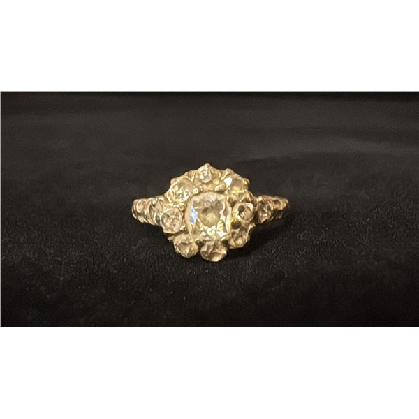 APPROX 14K LADIES CLUSTER RING SET WITH DIAMONDS (.04-.38CT, 2.1G)