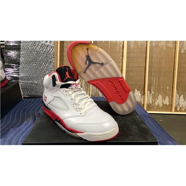 PAIR OF NIKE AIR JORDAN 5 RETRO "FIRE RED" SIZE M11.5 *AUTHENTICITY UNKNOWN*