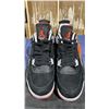 Image 4 : PAIR OF NIKE AIR JORDAN 4 RETRO "BRED" SIZE M10 *AUTHENTICITY UNKNOWN*