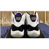 Image 5 : PAIR OF NIKE AIR JORDAN 11 RETRO "CONCORD" SIZE M8 *AUTHENTICITY UNKNOWN*