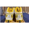 Image 5 : PAIR OF NIKE AIR HUARACHE SHOX SIZE M10 *AUTHENTICITY UNKNOWN*