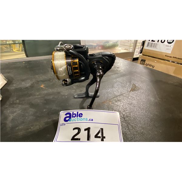 DAIWA BG3000 BG SALTWATER SPINNING REEL & 5 PACKS OF MAXIMA ULTRAGREEN PREMIUM FISHING LINE