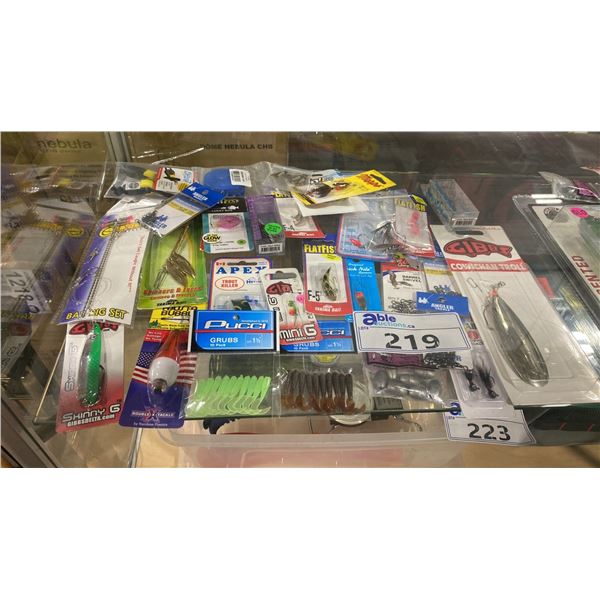 ASSORTED NEW RETAIL FISHING HOOKS, SPINNERS, BOBS, & PACKAGED TACKLE ITEMS