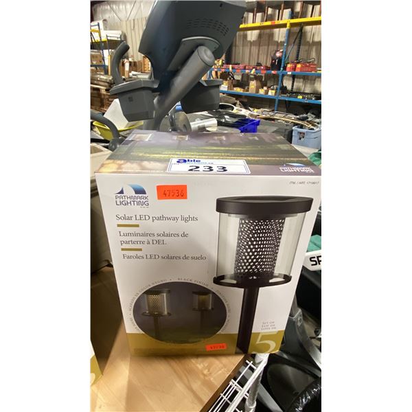 PATHMARK LIGHTING SET OF 5 SOLAR LED PATHWAY LIGHTS *IN BOX*