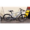 Image 1 : RALEIGH BLUE TRANSIT URBAN 7 SPEED ELECTRIC BIKE WITH FULL DISC BRAKES *CHARGER INCLUDED*