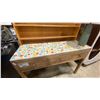 Image 2 : MULTI-COLOURED TILE TOP 3 DRAWER NATURAL WOOD HALLWAY TABLE WITH BEADED CURTAIN, LAMP &