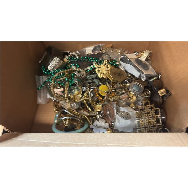 MISC COSTUME JEWELRY