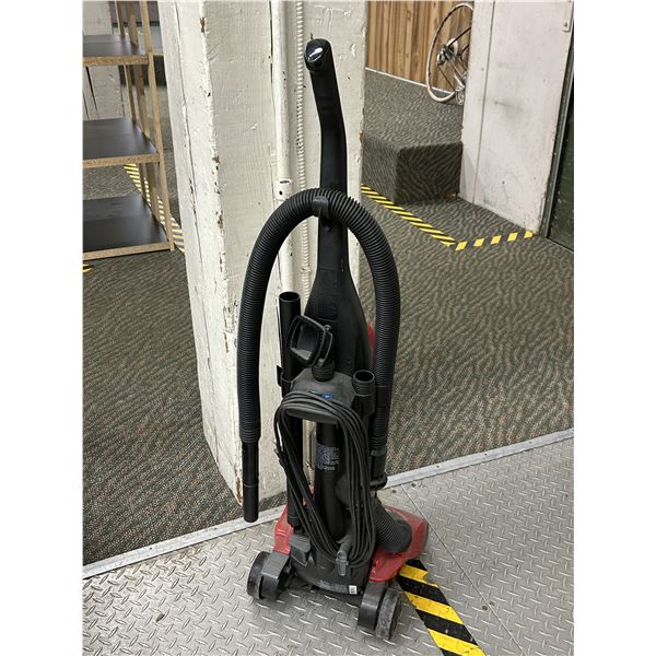 Dirt Devil Vacuum Cleaner