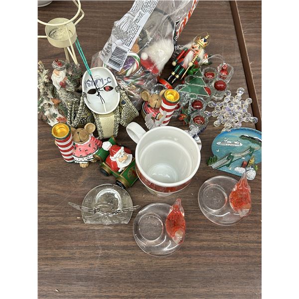 Lot of Misc Holiday / Christmas Items